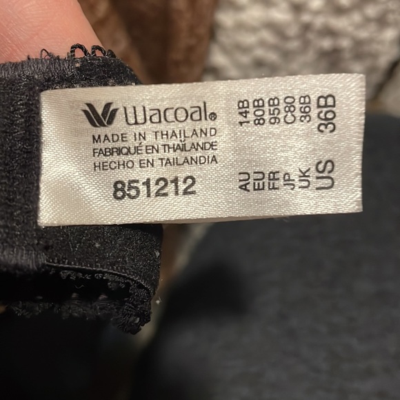 Black lace bra- 36B - Picture 5 of 5